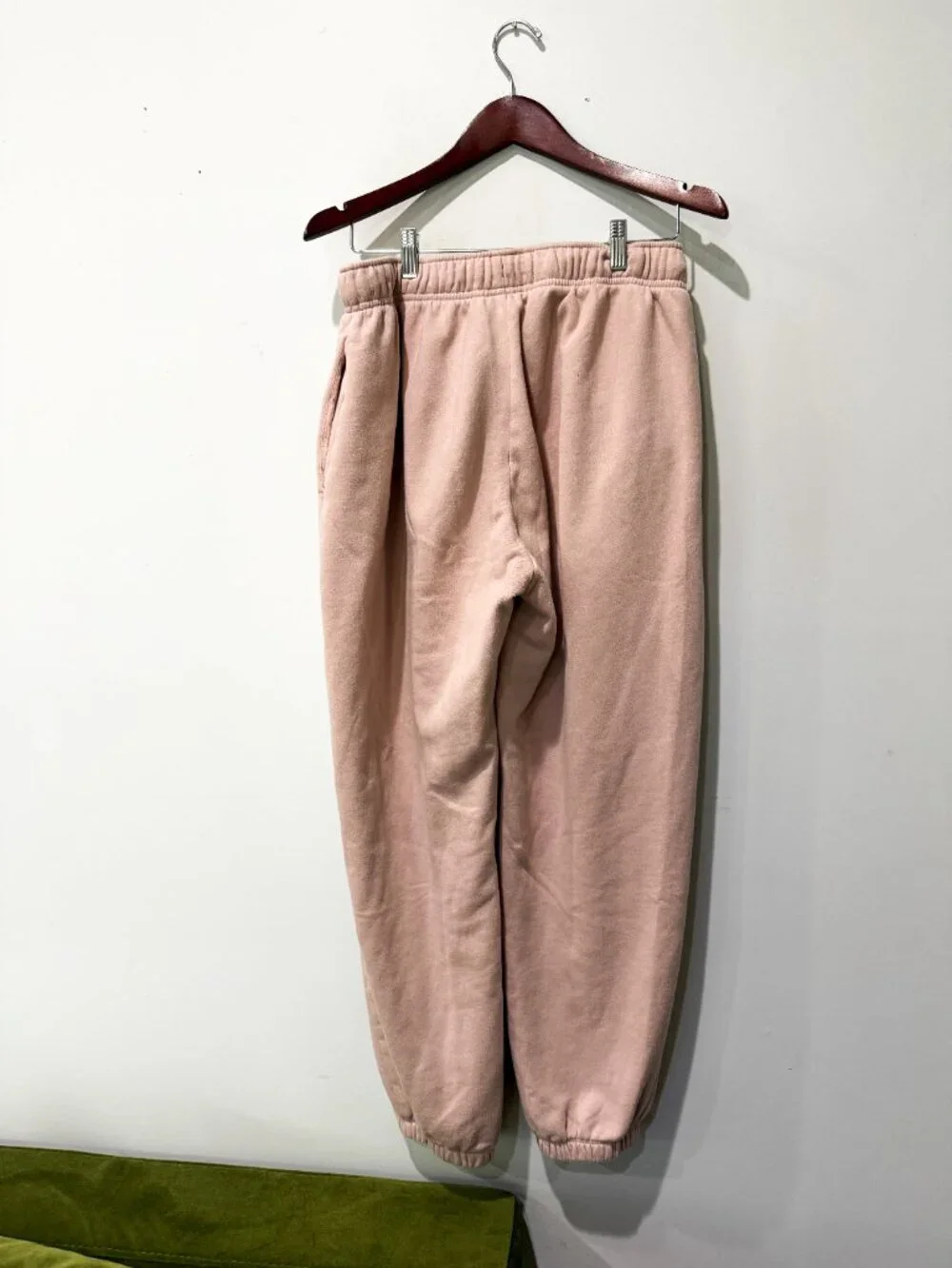 Nike Sportswear Club Fleece Mid-Rise Oversized Sweatpants Pink Women's Size M